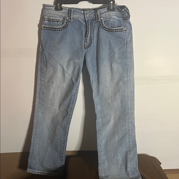 Miss Me Denim - Miss Me boyfriend light wash capris jeans